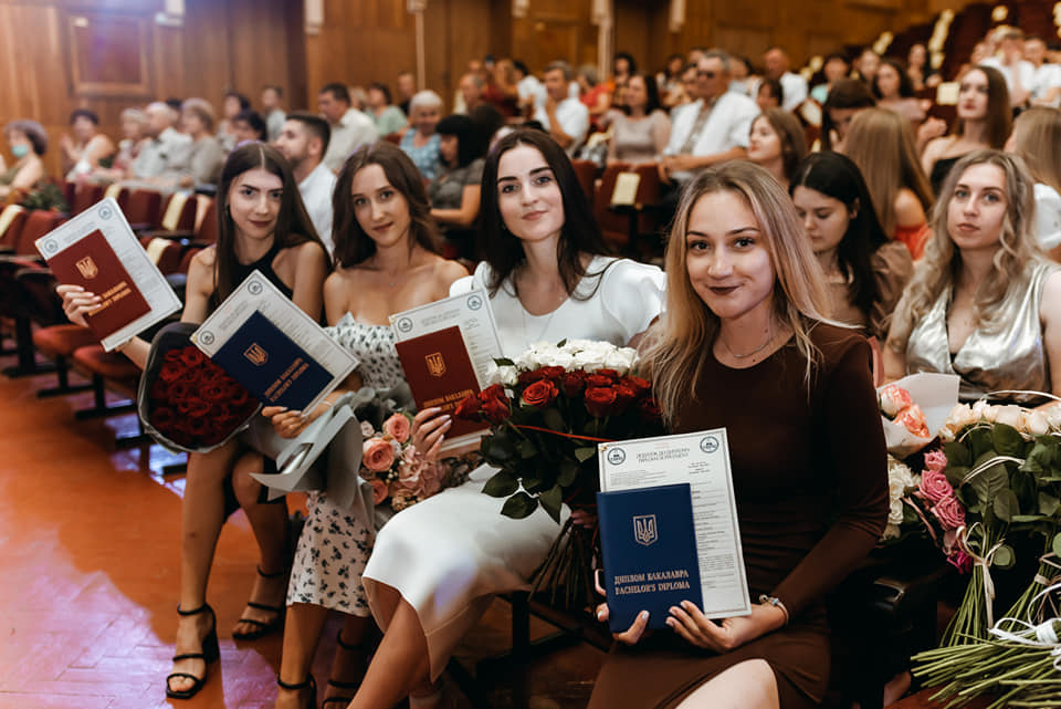 Вже з дипломами